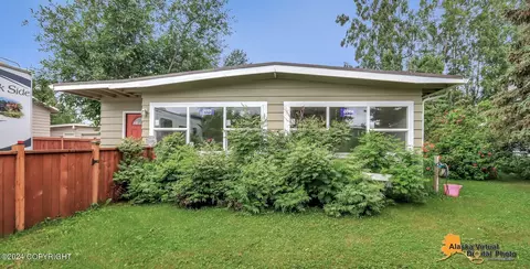 3102 Eureka St, Anchorage, AK 99503 photo 2
