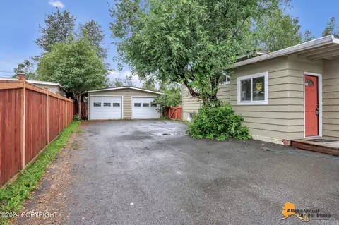 3102 Eureka St, Anchorage, AK 99503 photo 3