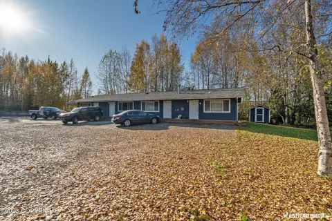 429 E 76th Ave, Anchorage, AK 99518