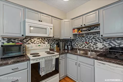 Kitchen - 429 E 76th Ave, Anchorage, AK 99518 photo 2 of 8