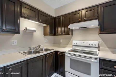 Kitchen - 429 E 76th Ave, Anchorage, AK 99518 photo 6 of 8