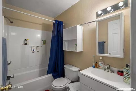 Bath - 429 E 76th Ave, Anchorage, AK 99518 photo 3 of 3