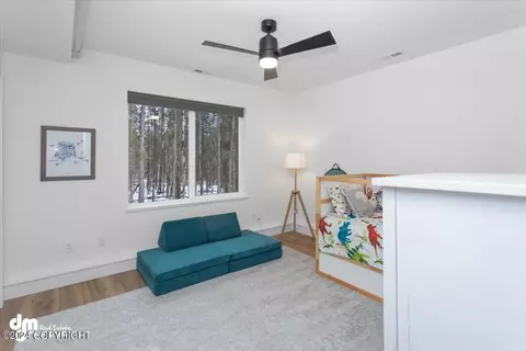 Living - 18670 Genteel Cir, Eagle River, AK 99577 photo 6 of 6