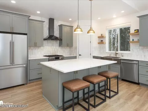Kitchen - 18670 Genteel Cir, Eagle River, AK 99577 photo 1 of 4