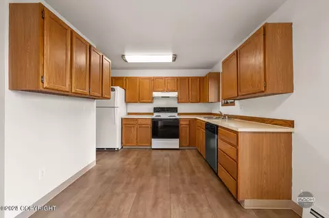 17119 Coronado Rd, Eagle River, AK 99577 photo 6