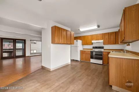 17119 Coronado Rd, Eagle River, AK 99577 photo 5