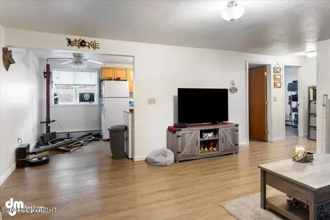 Living - 16845 Young Dr, Eagle River, AK 99577 photo 5 of 9