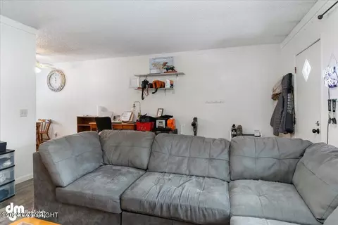 Living - 16845 Young Dr, Eagle River, AK 99577 photo 9 of 9