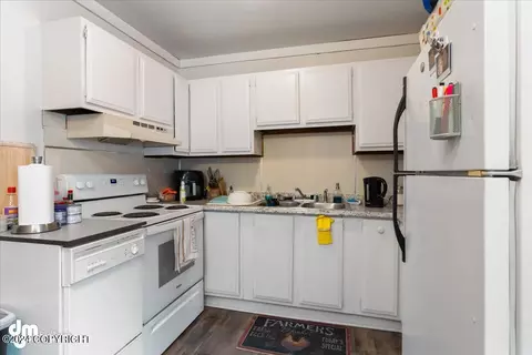 Kitchen - 16845 Young Dr, Eagle River, AK 99577 photo 13 of 15