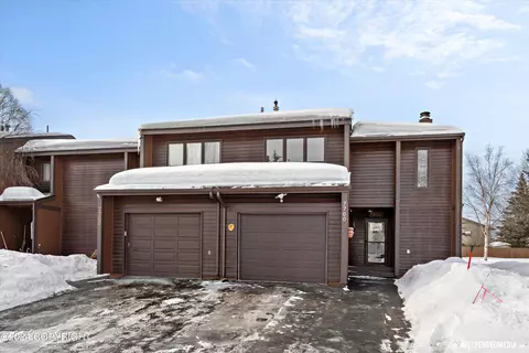 7700 Linda Ln, Anchorage, AK 99518