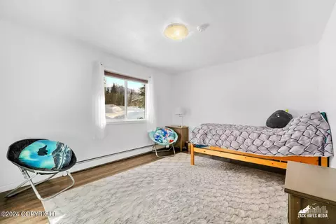 Bedroom - 17269 Palos Verdes Dr, Eagle River, AK 99577 photo 3 of 7