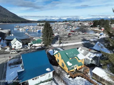 605 S Nordic Dr, Petersburg, AK 99833