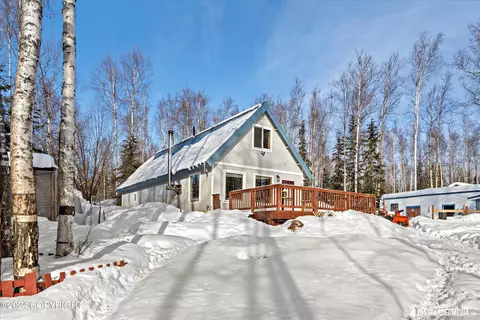 9966 W Dusk Lake Loop, Wasilla, AK 99623