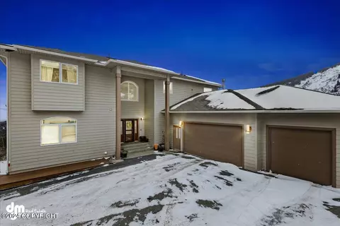 16060 Kings Way Dr, Anchorage, AK 99516
