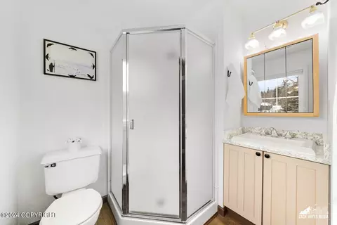 Bath - 11940 Circle Dr, Anchorage, AK 99507 photo 6 of 7
