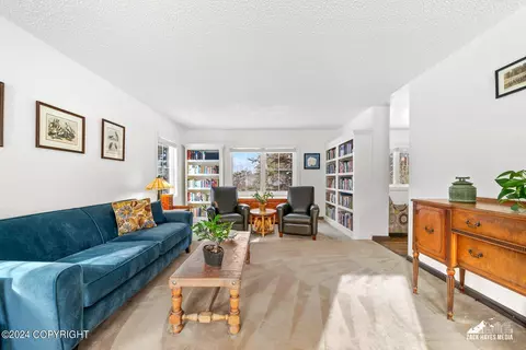 Living - 11940 Circle Dr, Anchorage, AK 99507 photo 2 of 7