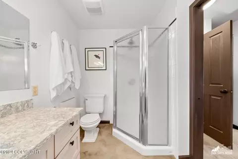 Bath - 11940 Circle Dr, Anchorage, AK 99507 photo 5 of 7