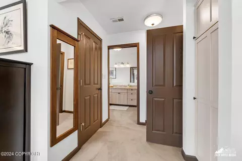 Entry Way - 11940 Circle Dr, Anchorage, AK 99507 photo 4 of 4