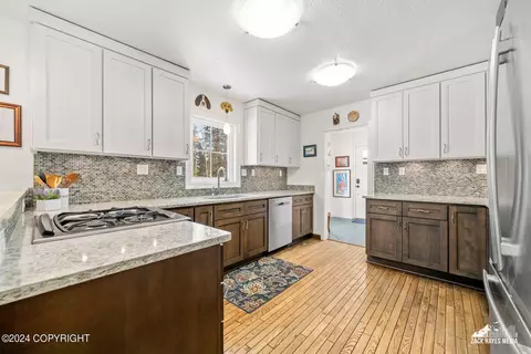 Kitchen - 11940 Circle Dr, Anchorage, AK 99507 photo 4 of 9