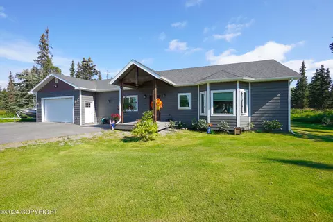 1526 Pey Dr, Kenai, AK 99611