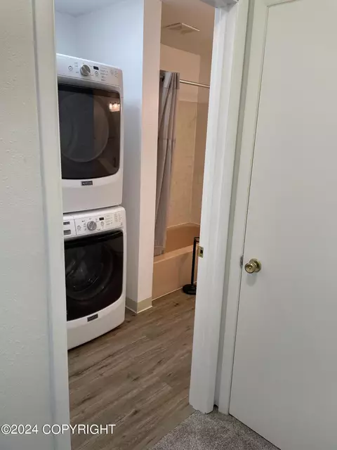 8530 Kluane Ave, Anchorage, AK 99504 photo 11