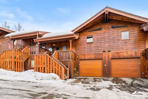 291 Dailey Ave # 6, Anchorage, AK 99515