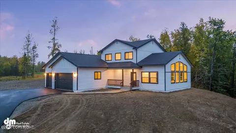 6087 N Snowflower Ln, Palmer, AK 99645