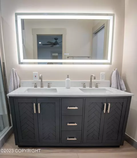 Bath - 3536 E 17th Ave, Anchorage, AK 99508 photo 1 of 13