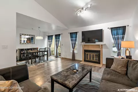 Living - 8960 Joy Cir, Anchorage, AK 99502 photo 4 of 4