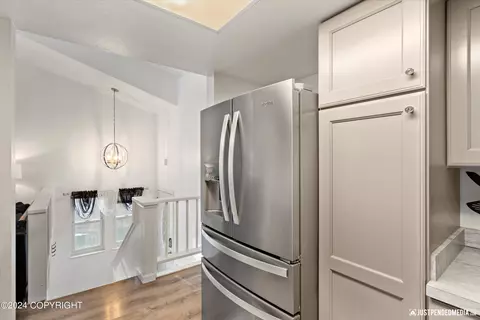 Kitchen - 8960 Joy Cir, Anchorage, AK 99502 photo 5 of 6