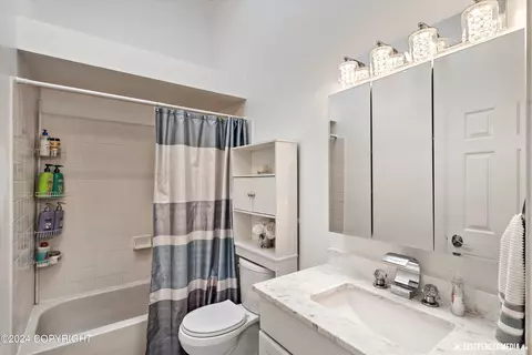 Bath - 8960 Joy Cir, Anchorage, AK 99502 photo 2 of 2