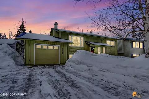 3828 Wesleyan Dr, Anchorage, AK 99508