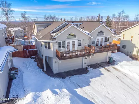 11184 Aberdeen Cir # A, Eagle River, AK 99577