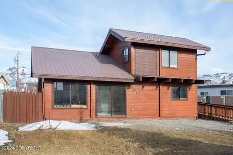 2901 Rose St, Anchorage, AK 99508