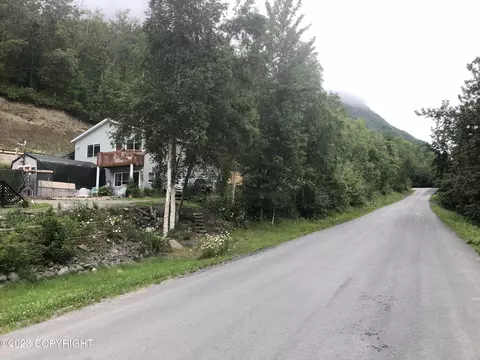 View/Area - 22051 Upper Canyon Dr, Eagle River, AK 99577 photo 1 of 2