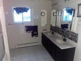 Bath - 22051 Upper Canyon Dr, Eagle River, AK 99577 photo 1 of 4