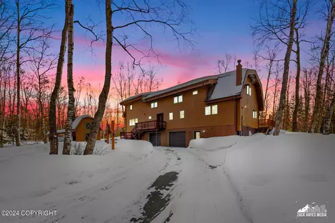 2840 Nugget Ln, Anchorage, AK 99516