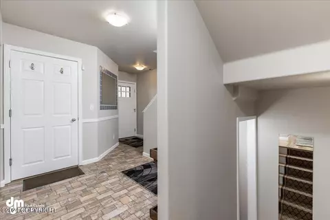 8992 Eagle River Ln, Eagle River, AK 99577 photo 5
