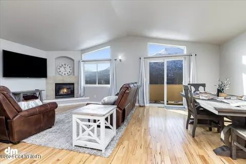 8992 Eagle River Ln, Eagle River, AK 99577 photo 8