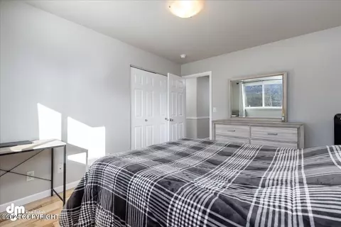 8992 Eagle River Ln, Eagle River, AK 99577 photo 23
