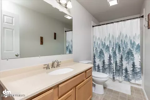 8992 Eagle River Ln, Eagle River, AK 99577 photo 30