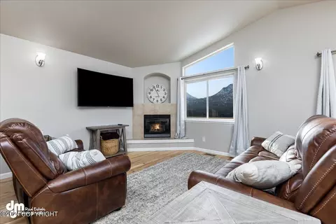 8992 Eagle River Ln, Eagle River, AK 99577 photo 6
