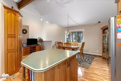 Dining - 27438 Paramount Dr, Eagle River, AK 99577 photo 4 of 7