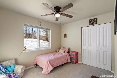Bedroom - 13346 Curry Ridge Cir, Eagle River, AK 99577 photo 9 of 10