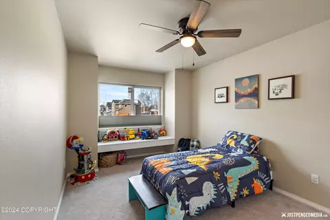 Bedroom - 13346 Curry Ridge Cir, Eagle River, AK 99577 photo 7 of 10