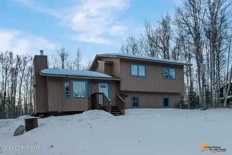 5000 E Fernwood Dr, Wasilla, AK 99654