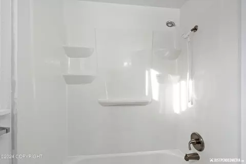8110 E 5th Ave, Anchorage, AK 99504 photo 28