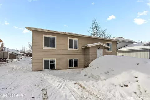 8110 E 5th Ave, Anchorage, AK 99504