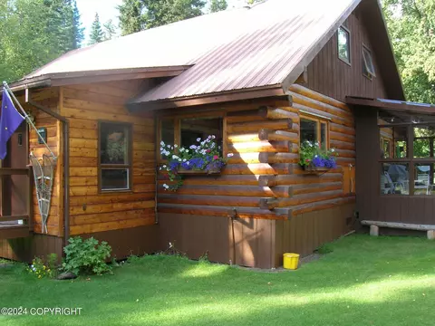 Mi 0.8 Nabesna Road, Slana, AK 99586