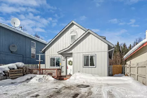 3741 Challenger Cir, Anchorage, AK 99517
